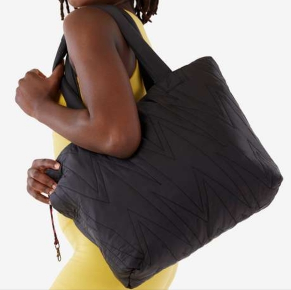 Electric Yoga Black Nylon Lightweight Tote ~ NWT - Picture 2 of 9